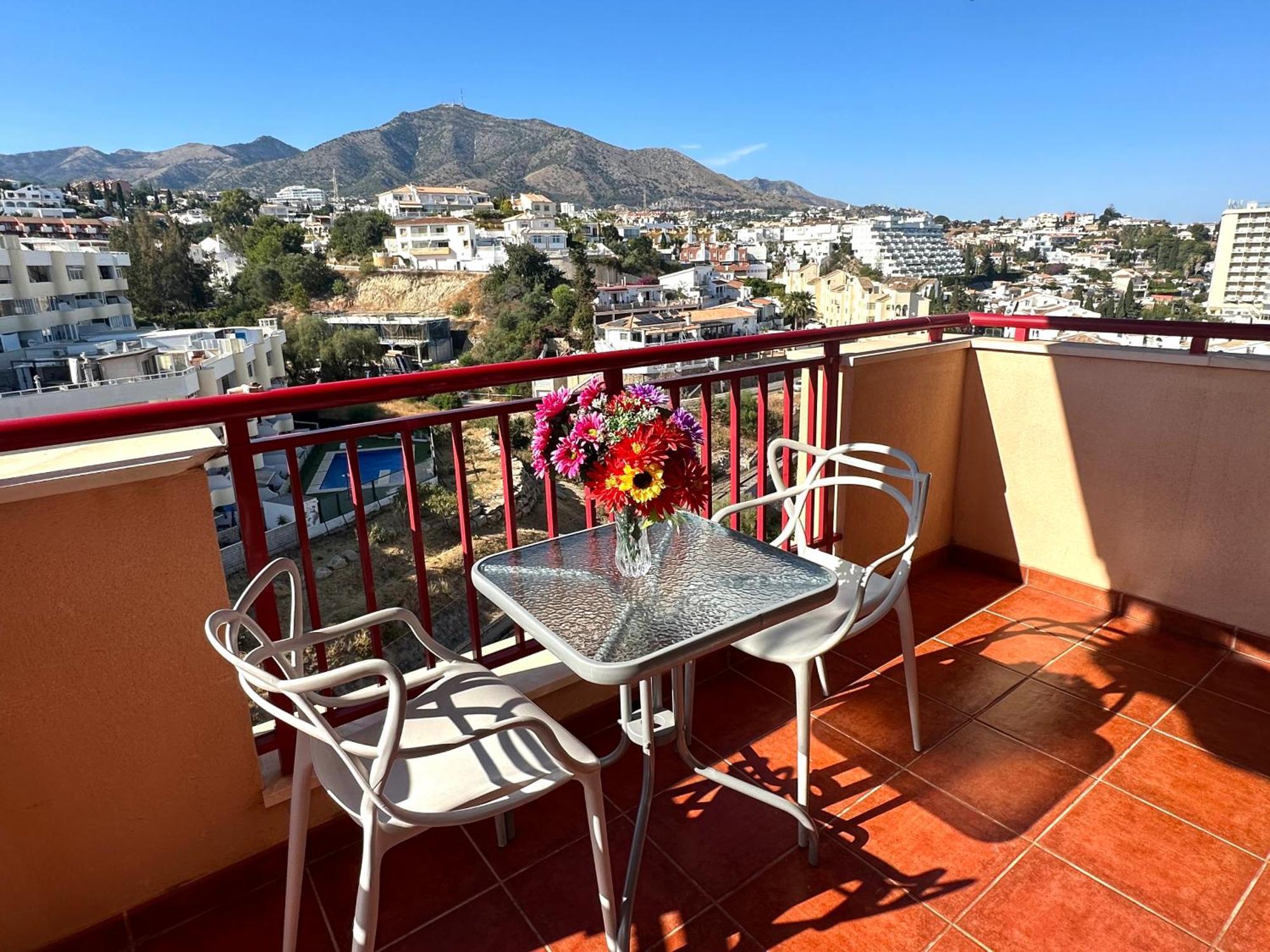 In Costa Del Sol, Sea, Sunshine & Views Apartamento